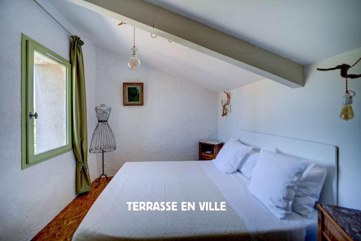 Maison à OPPEDE