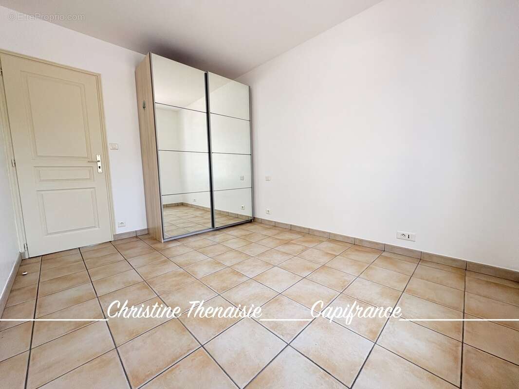 Maison à vendre Plain-Pied, Coeur de ville, 3 chambres, Garage SAINT HILAIRE DE RIEZ (85) - photo 12