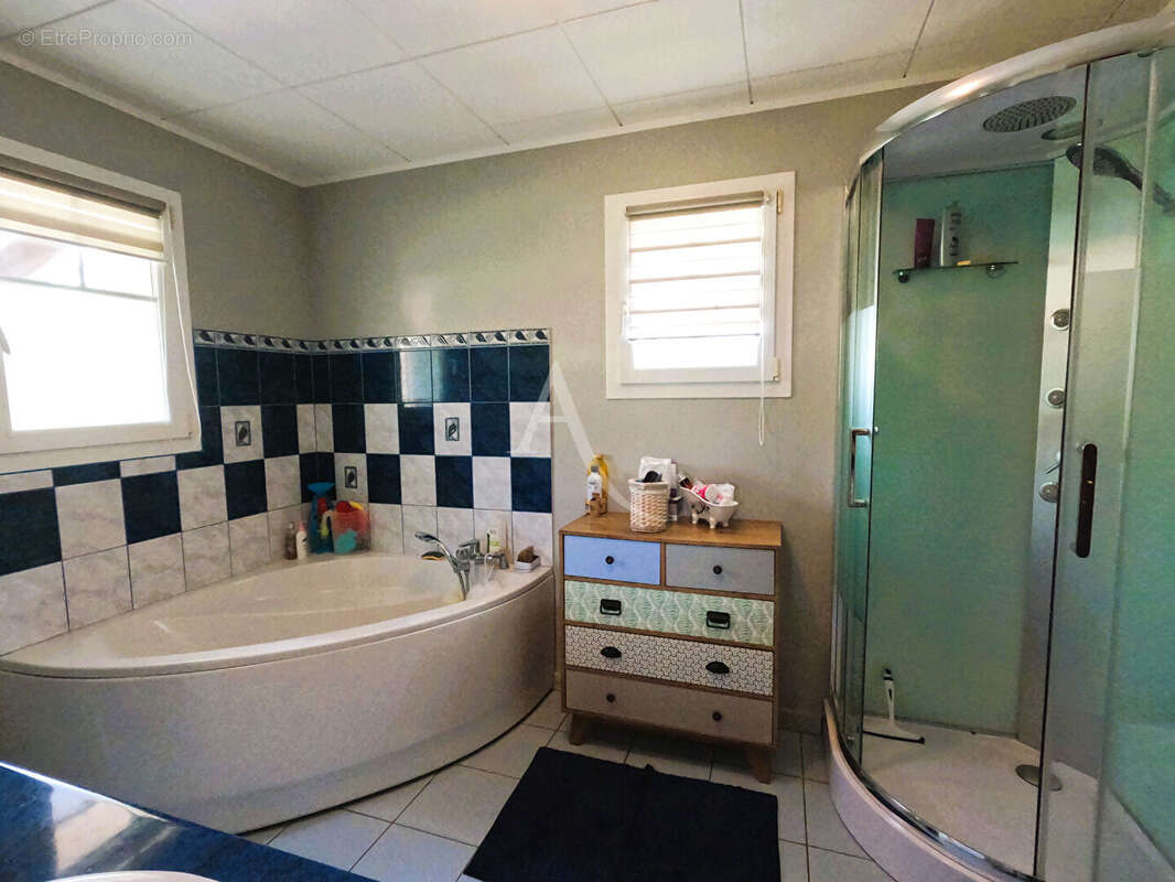 Maison à ESTREELLES