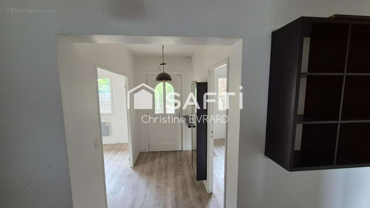 Photo 2 - Maison à SAINT-GERMAIN-LES-ARPAJON