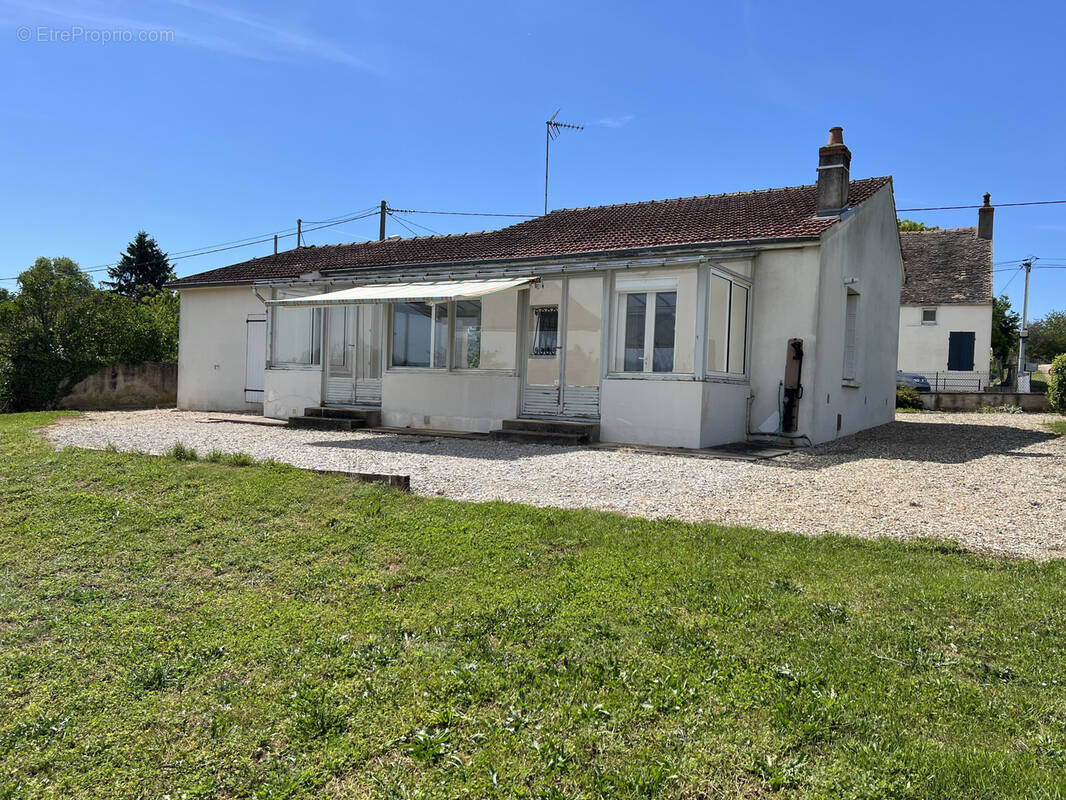 Maison à BRAGNY-SUR-SAONE