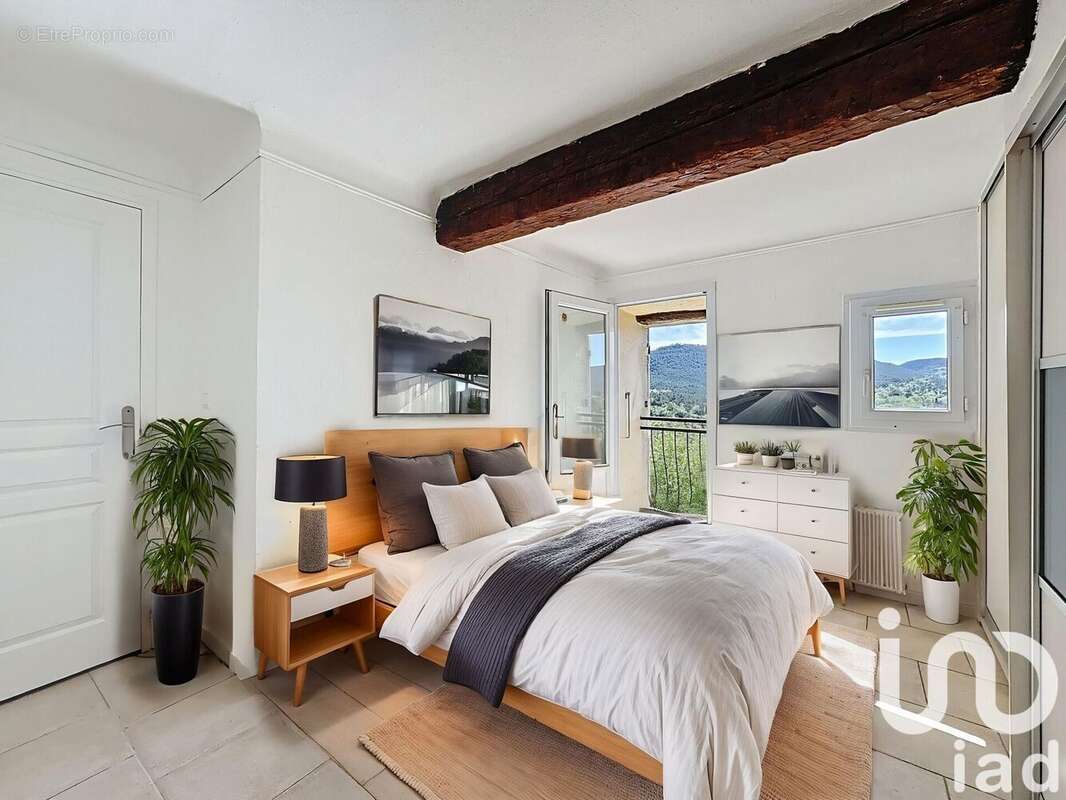 Photo 2 - Appartement à BAGNOLS-EN-FORET