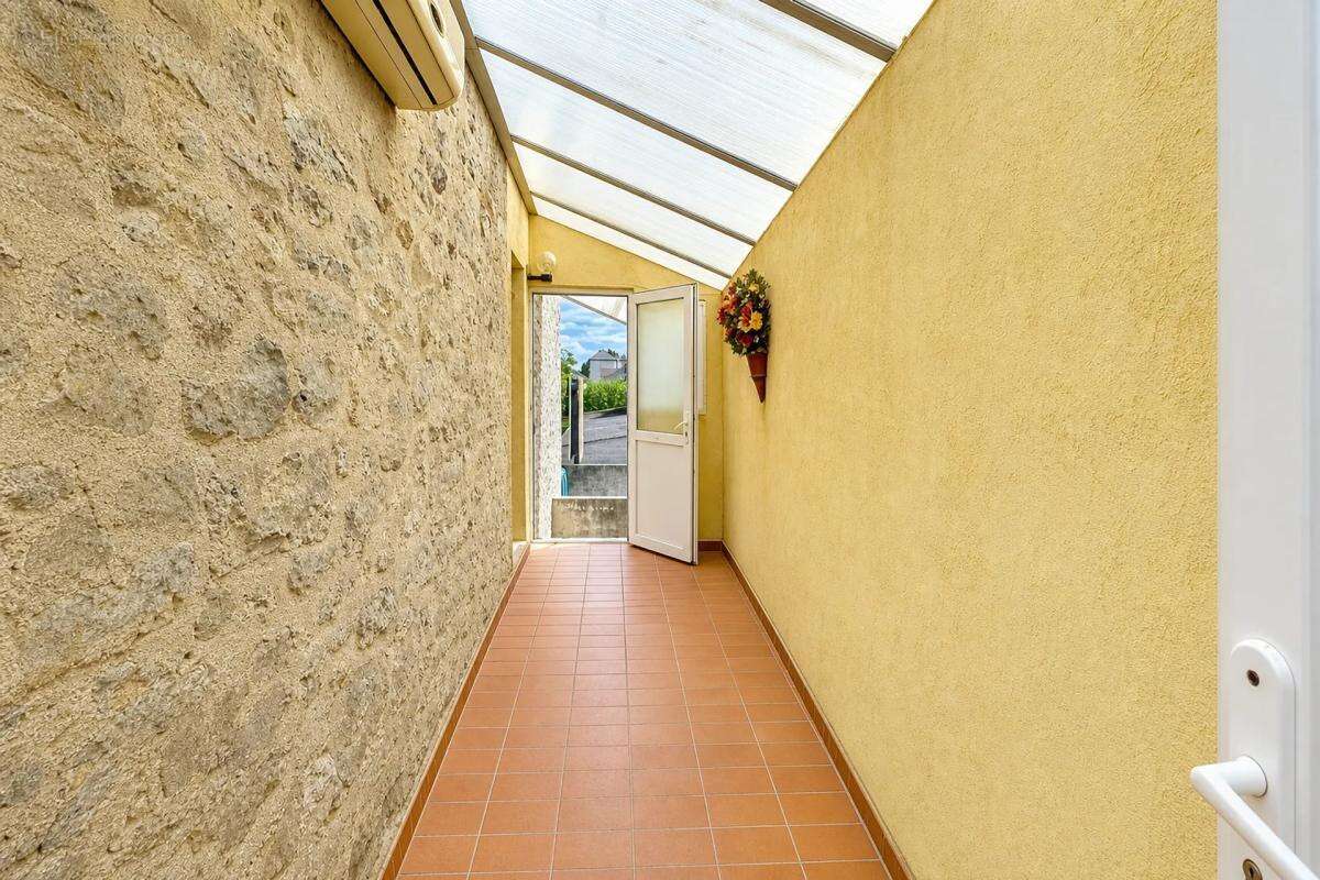 Immeuble de rapport loué Montereau, proche gare - photo 14