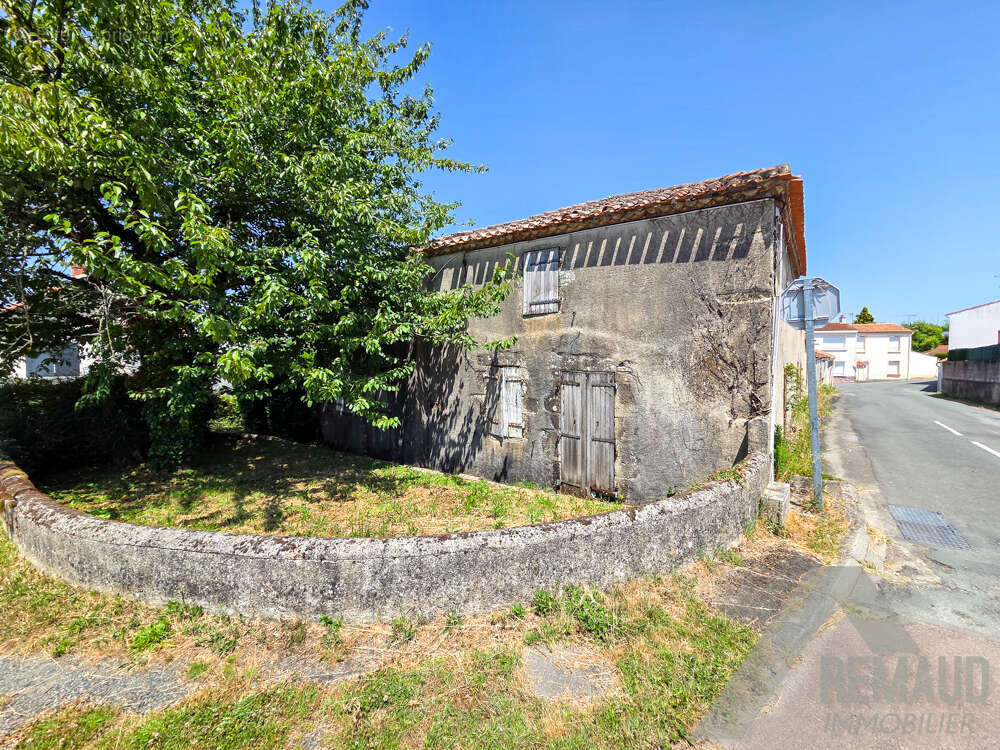 Maison ancienne XIXème siècle - A rénover - Fort potentiel - photo 5
