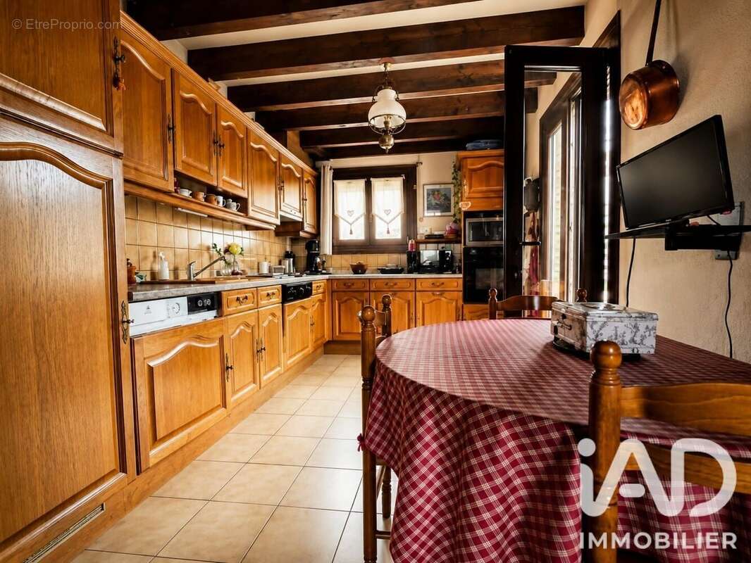 Maison 166 m² à Les Angles  - photo 3