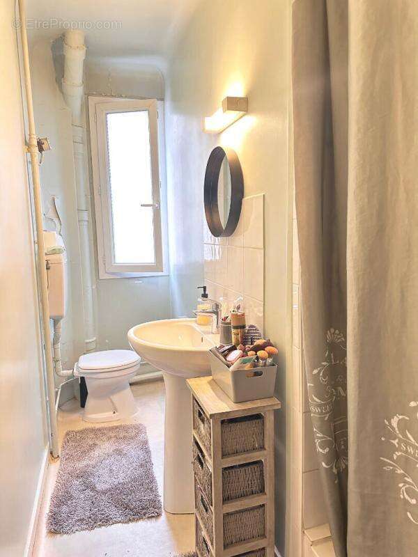 Appartement à COURBEVOIE