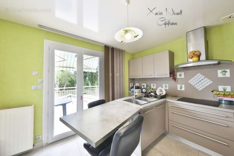 Maison à PONT-DE-VAUX