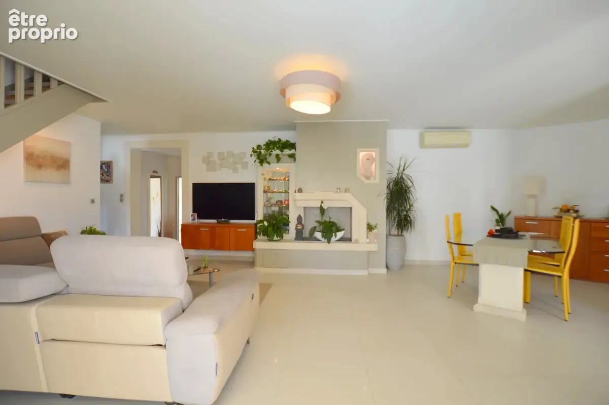 Maison T4 de 110 m² avec piscine et jardin au calme à Baillargues (34670) - photo 3