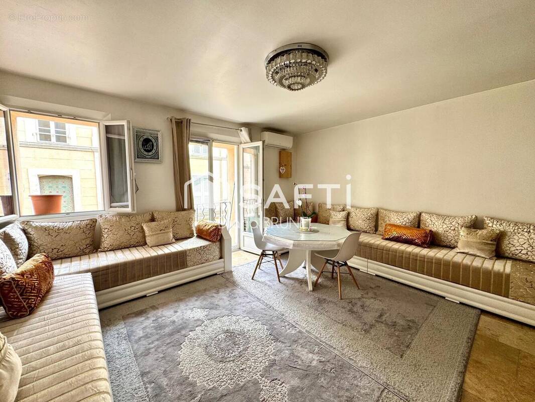 Photo 1 - Appartement à LA TOUR-D&#039;AIGUES