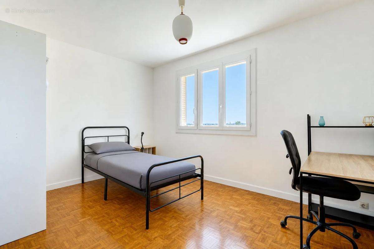 Appartement à BRON