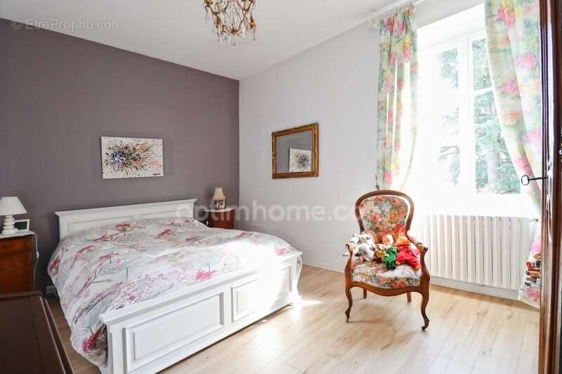 Maison à MAGNAC-LAVAL