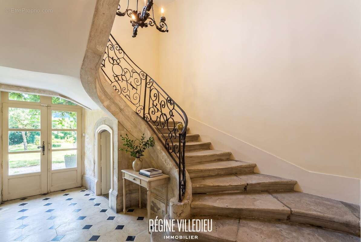 Maison 388 m² à Valognes  - photo 7