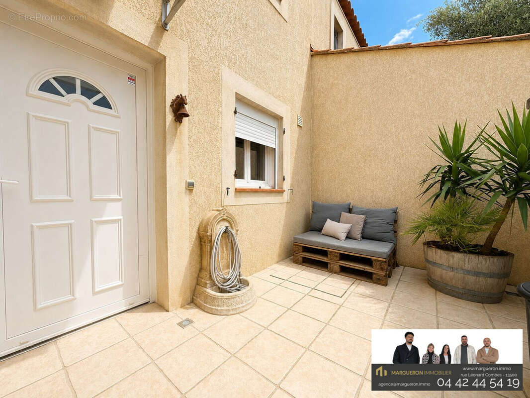 Maison 85 m² à Fos-Sur-Mer  - photo 2