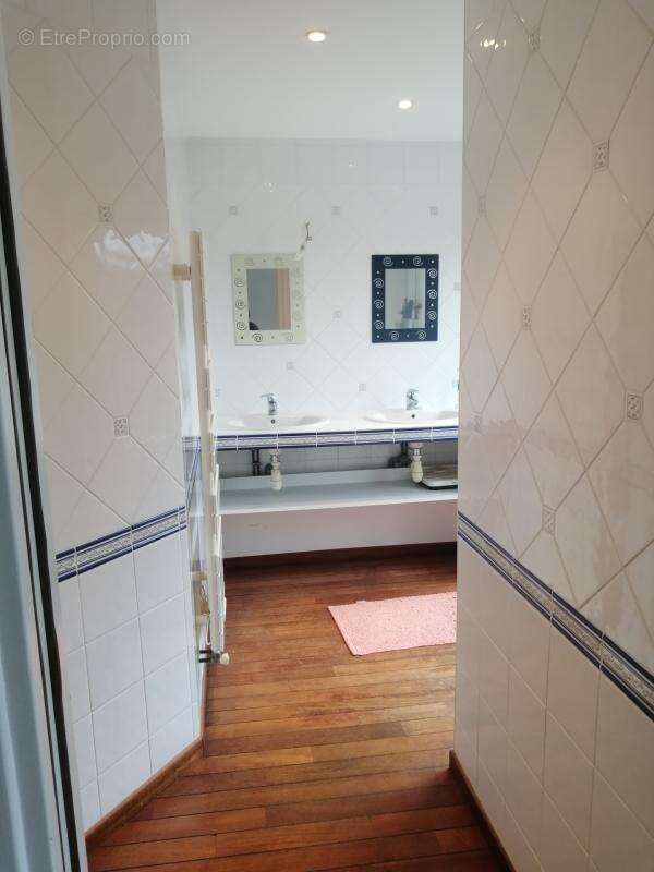 Maison familiale 5 chambres à vendre à saint-gérand-croixanv - photo 5
