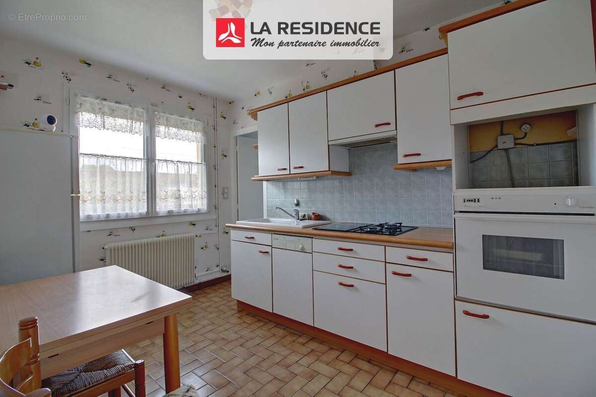 Maison à SAINT-ETIENNE-DU-ROUVRAY