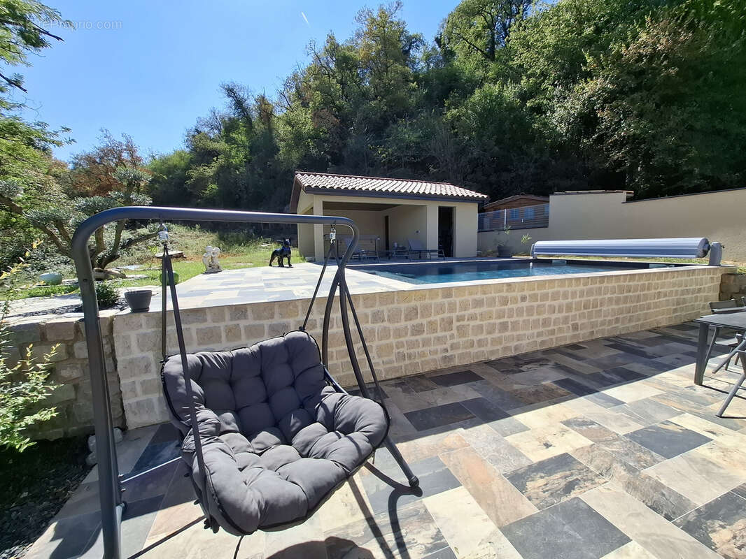 Maison à SAINT-PIERRE-DE-BOEUF