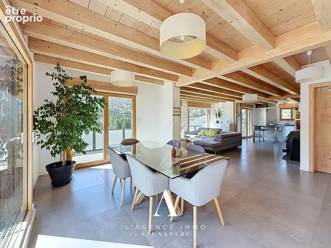 Maison 213 m² à Mijoux  - photo 3