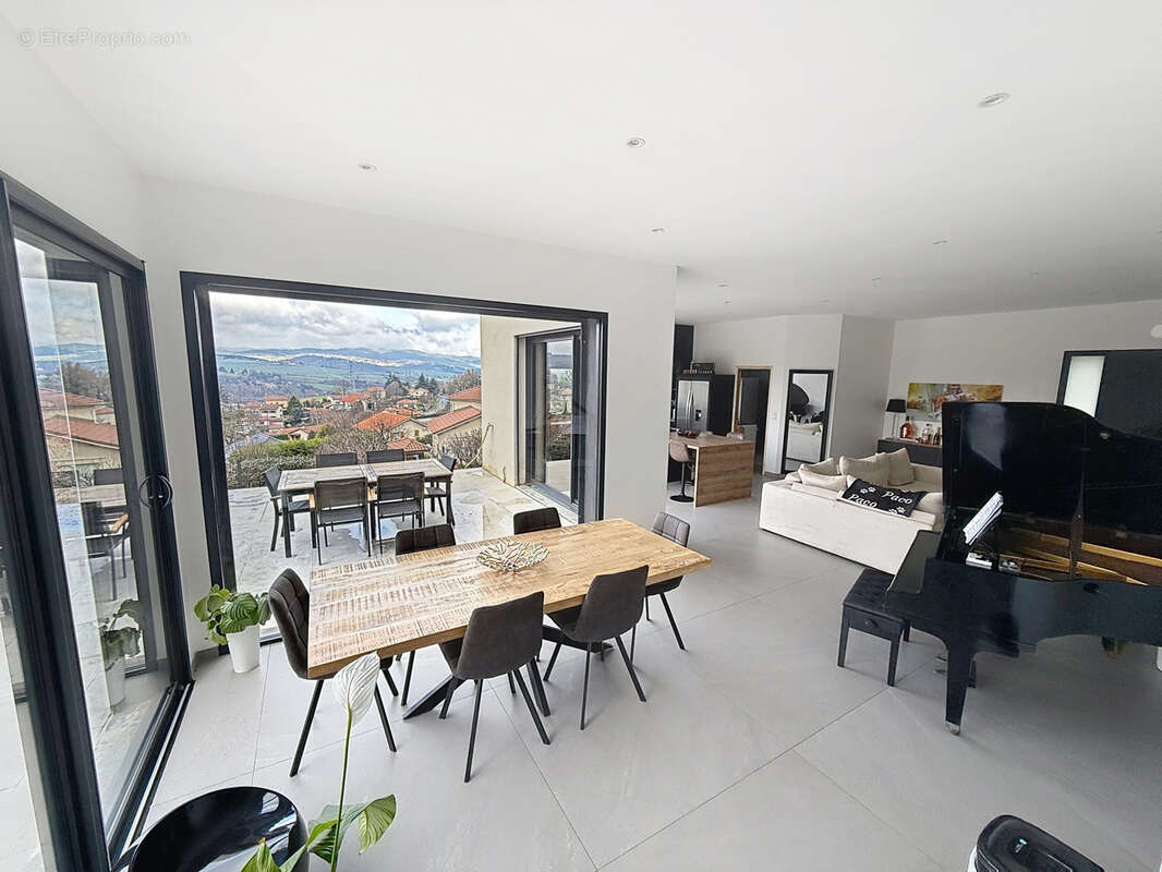 Maison à SAINT-CHAMOND