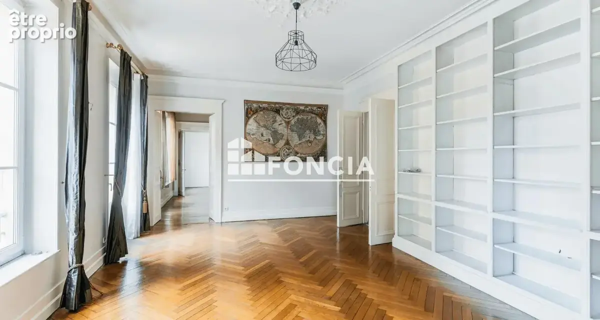 Metz – Appartement de caractère 6 pièces avec garage - photo 9