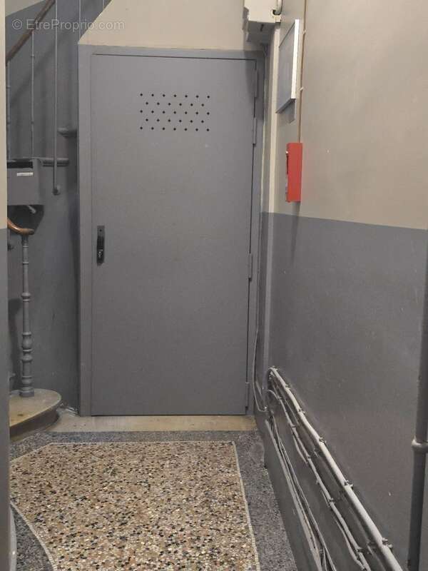 Cave rare à neuilly sur seine - photo 3