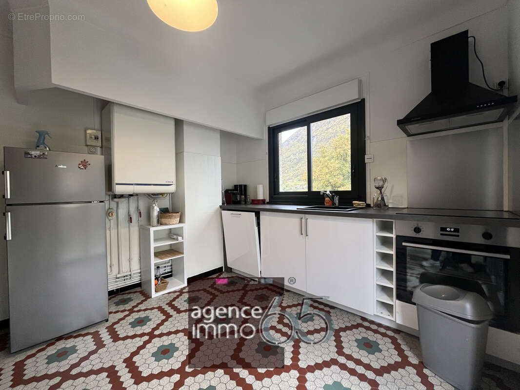 Maison à LUZ-SAINT-SAUVEUR