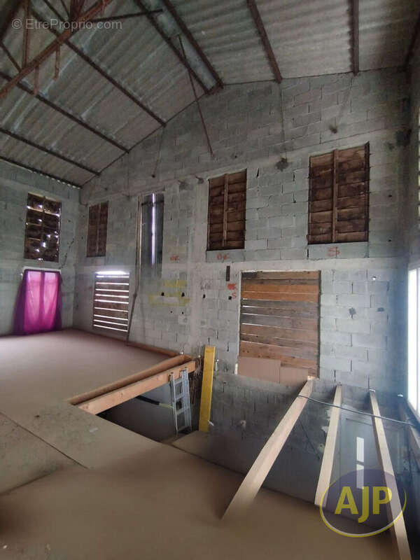 Maison à SAINT-ETIENNE-DU-BOIS