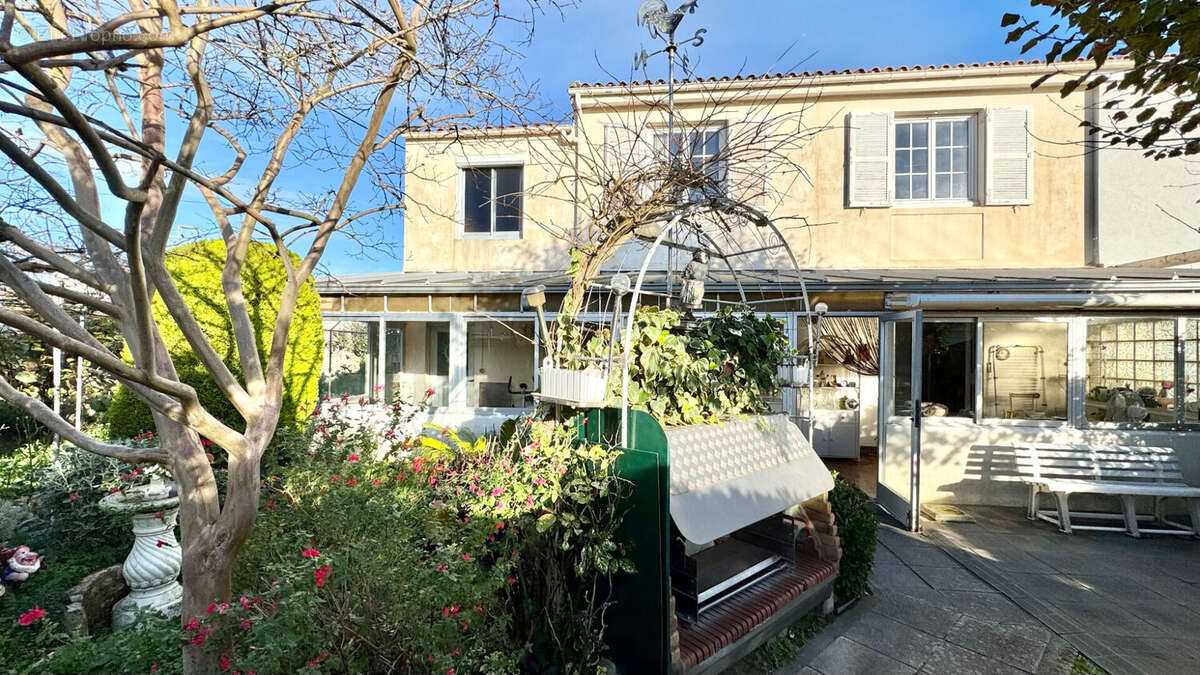 Maison à LA ROCHELLE