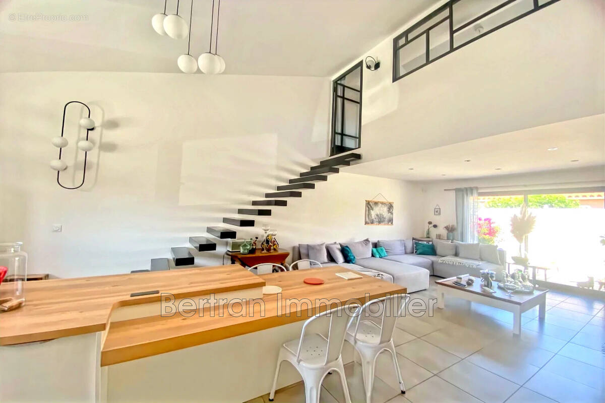 Maison à PIA