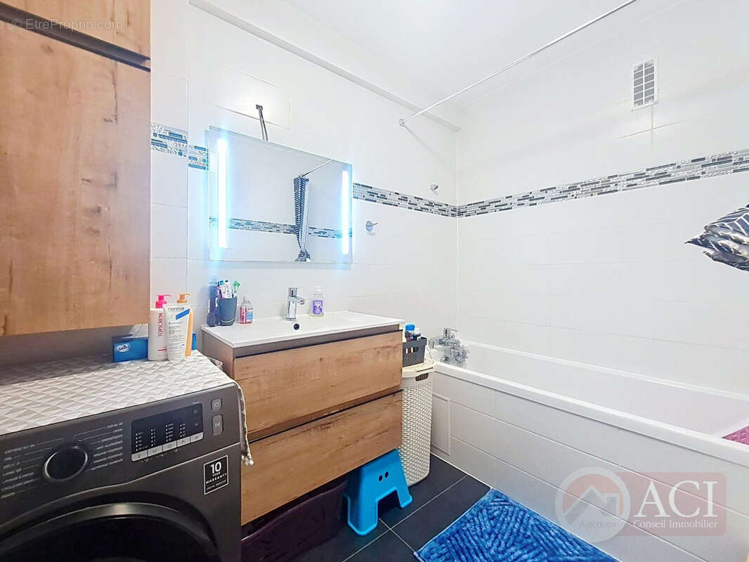 Appartement à EPINAY-SUR-SEINE