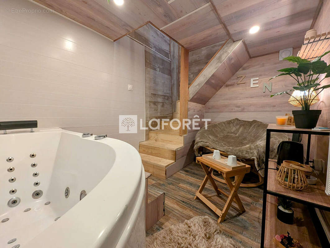 Maison à MALESHERBES