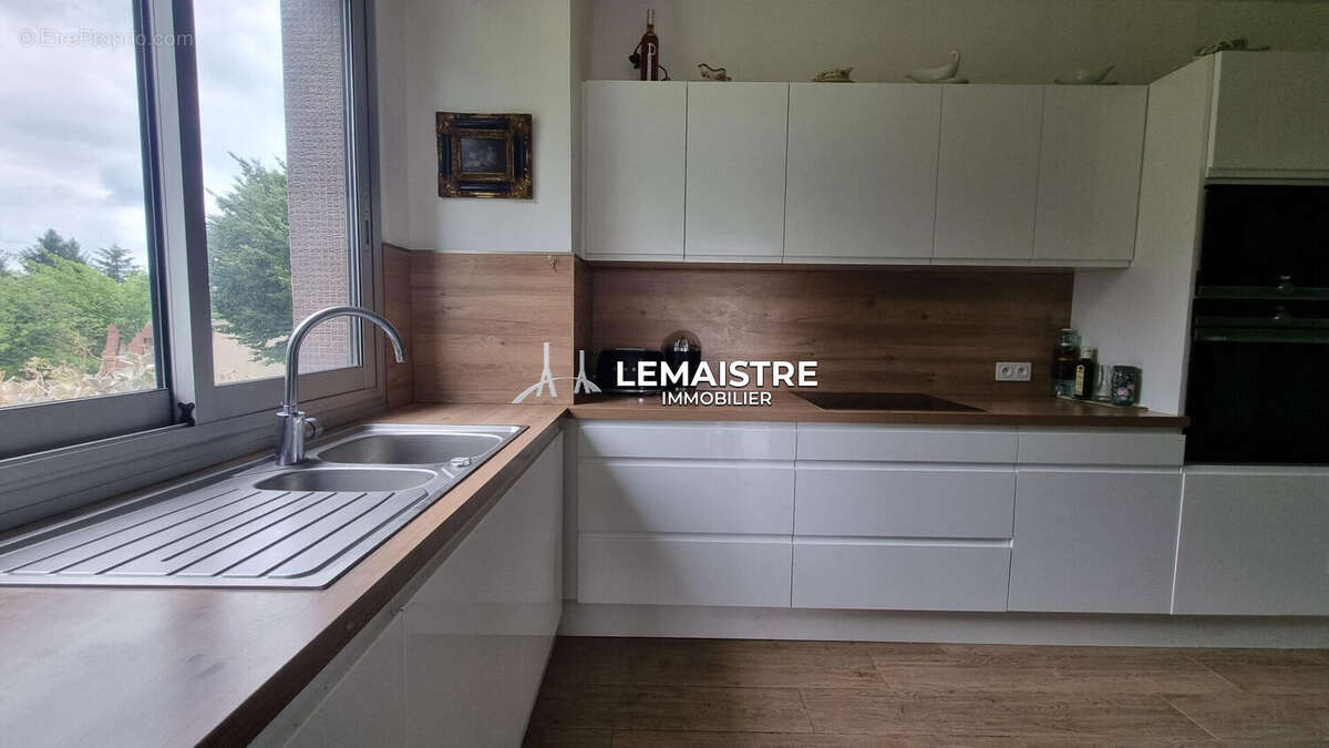 Appartement à MONT-SAINT-AIGNAN