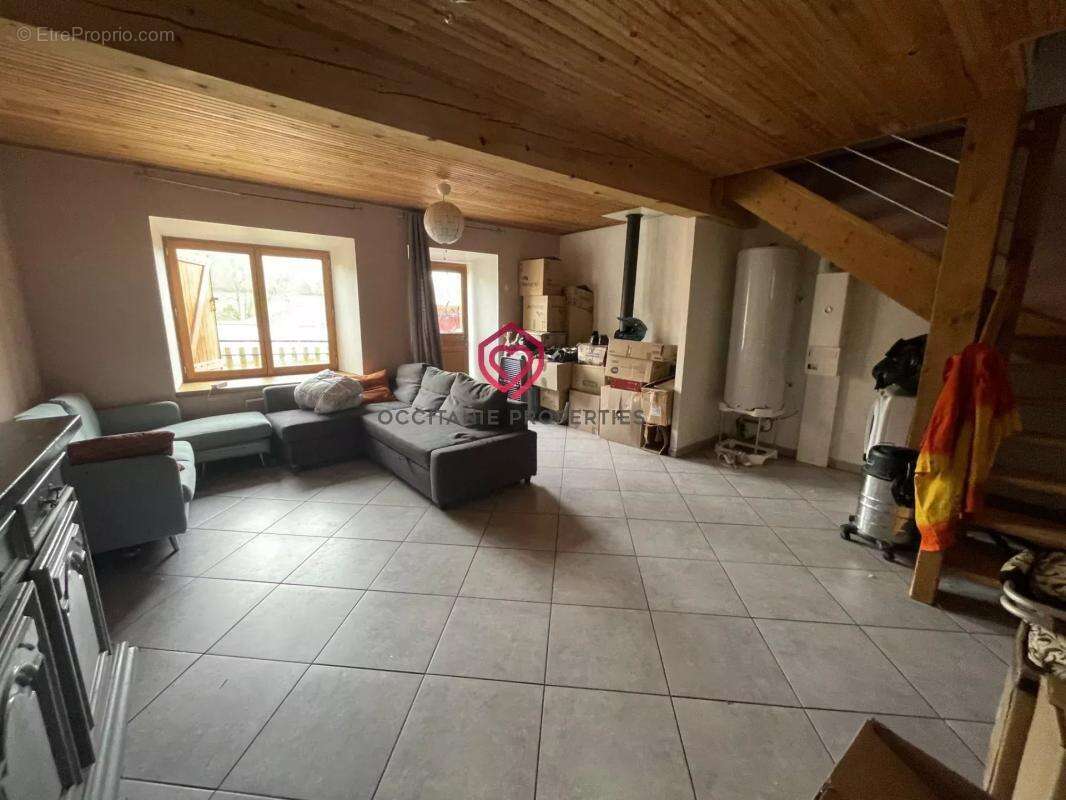 Maison à CADARCET