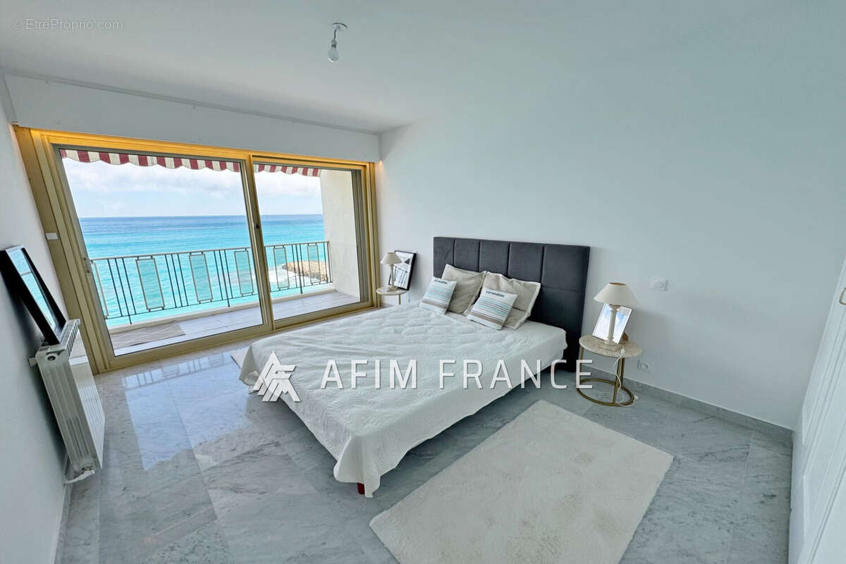 Appartement à ROQUEBRUNE-CAP-MARTIN