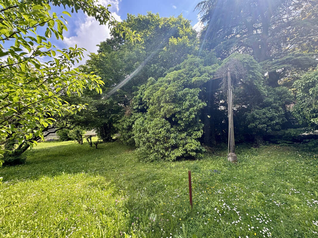 Terrain à SAINT-JEAN-DE-MAURIENNE