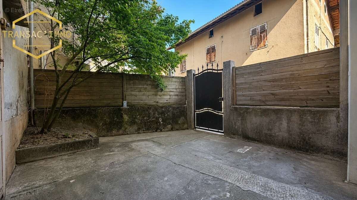Maison 70 m² à Tencin  - photo 3