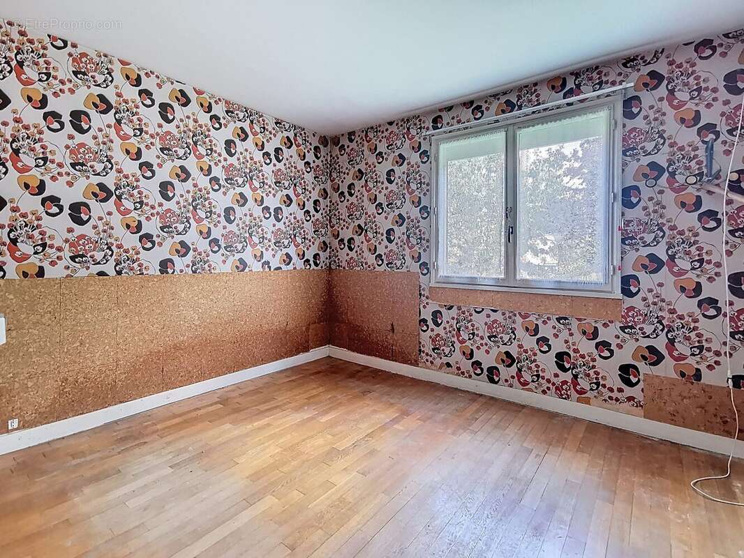 Maison à LA CHAUSSEE-SAINT-VICTOR