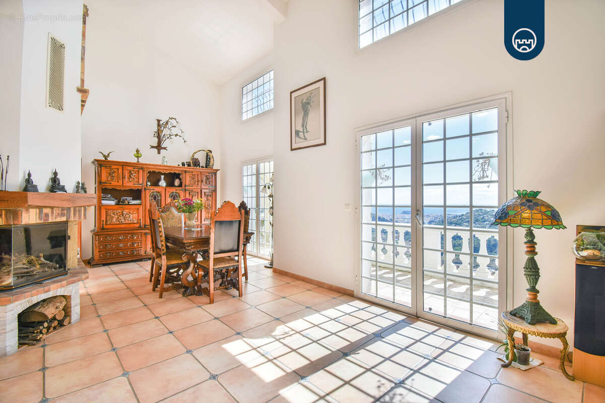 Maison à SAINT-ANDRE-DE-LA-ROCHE