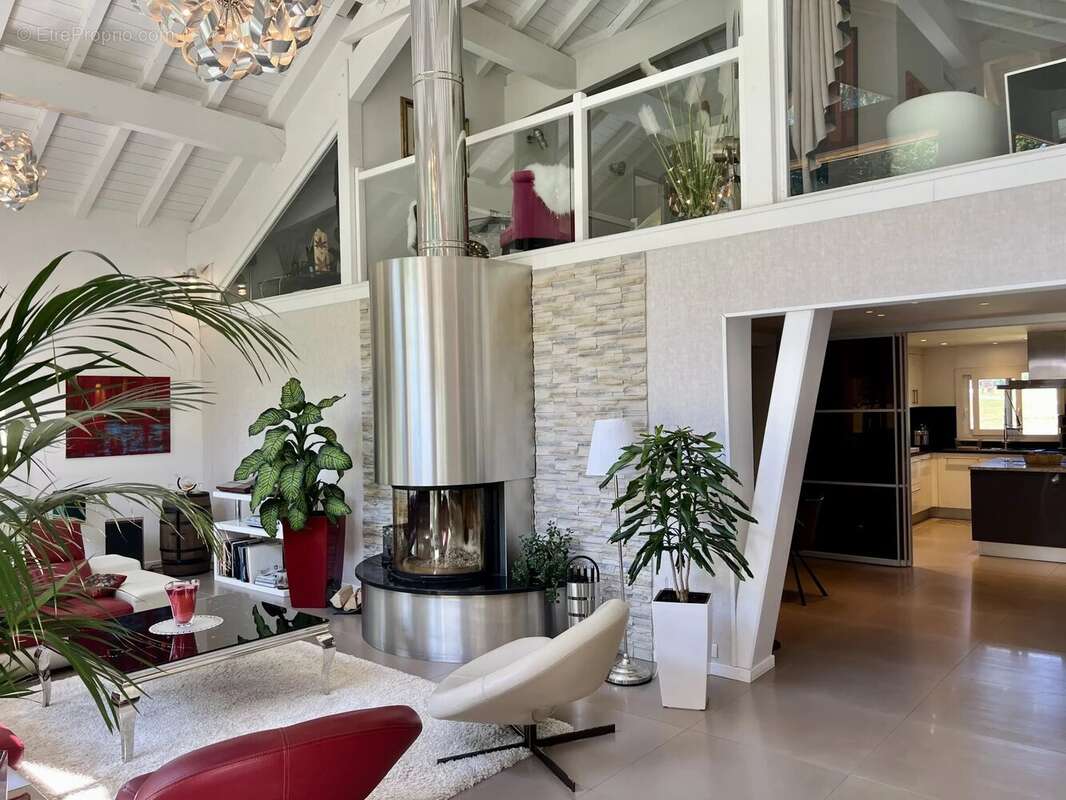 Villa d'exception de 167 m² avec piscine aux Déserts - photo 24
