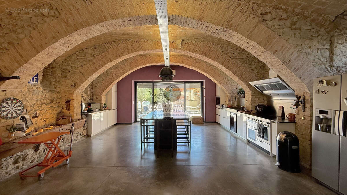 Appartement à LIVRON-SUR-DROME