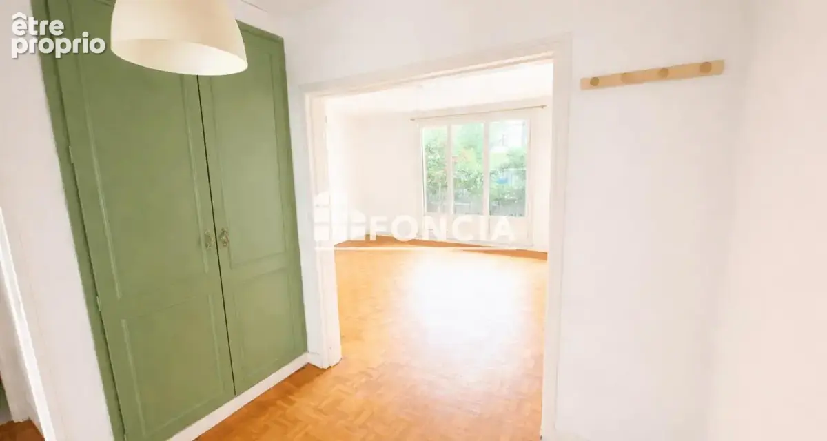 Photo Appartement à Viroflay au prix de 299 000€