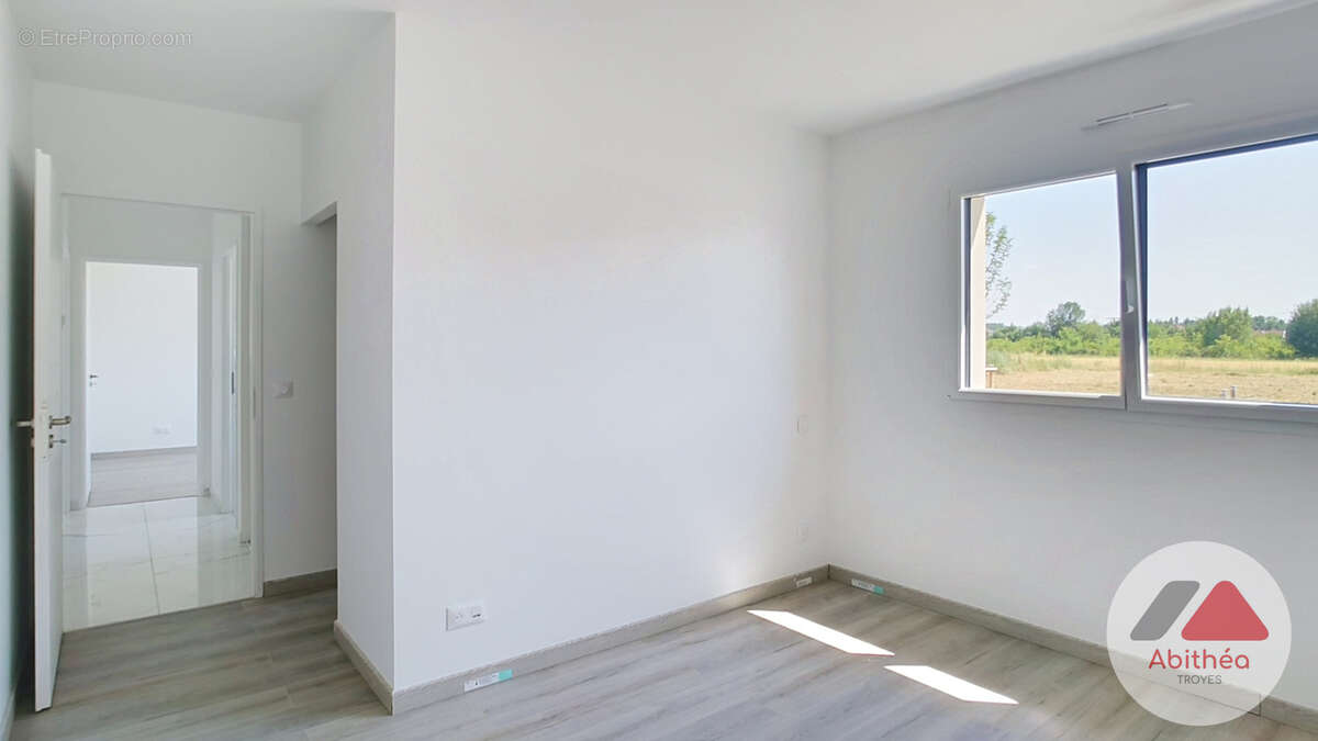 Maison 6 pièces 155 m2 - photo 5