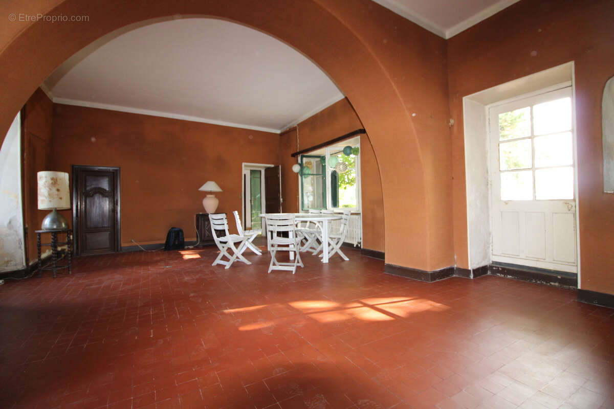 Maison à SAINT-CHRISTOL-LES-ALES