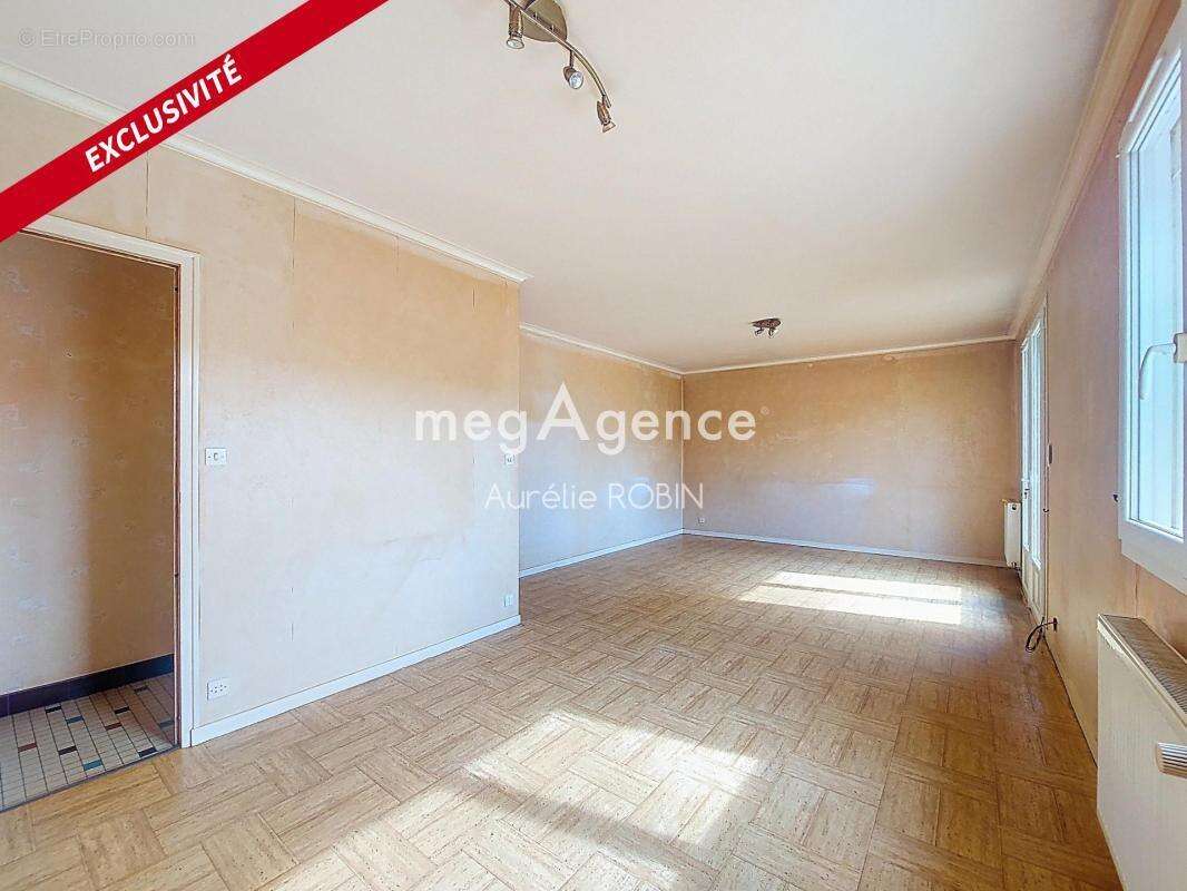 Maison à NUEIL-LES-AUBIERS