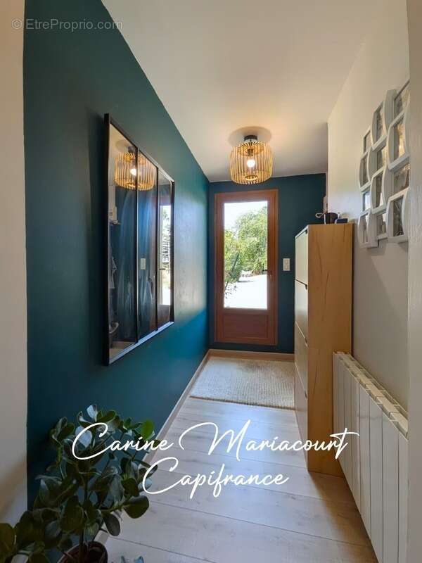 Maison en pierre rénovée de 173 m² – Terrain clos de plus de 4 500 m² – Dépendance de 155 m² – DPE C - photo 8