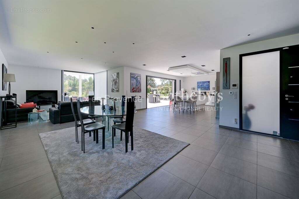 Villa Californienne - Vue Ste Victoire - photo 11