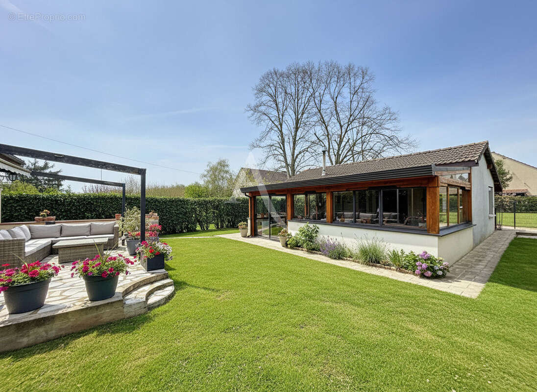 Maison à ARMENTIERES-EN-BRIE