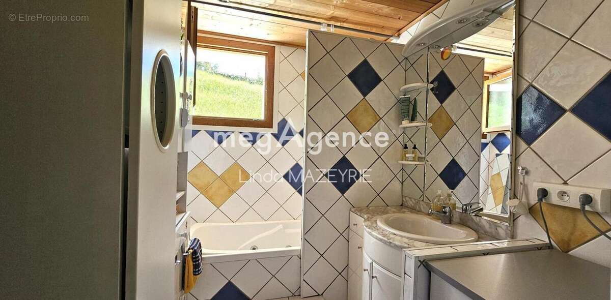 Appartement à SAINT-GERVAIS-LES-BAINS