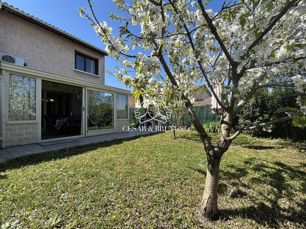 Maison à SAINT-PRIEST