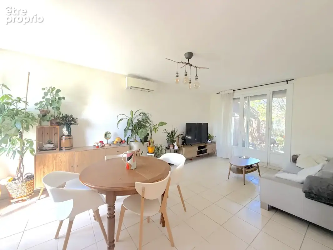 Maison T5 avec terrasses, abris jardin et garage sur un terrain de 440m2 - photo 2