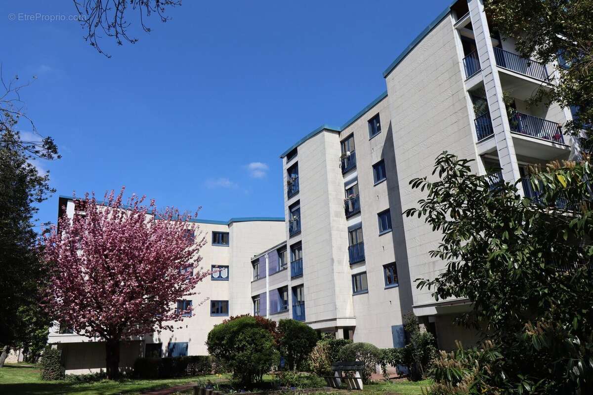 Appartement à LOUVECIENNES